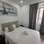 Ayz Silvela - Auto Check-In Property